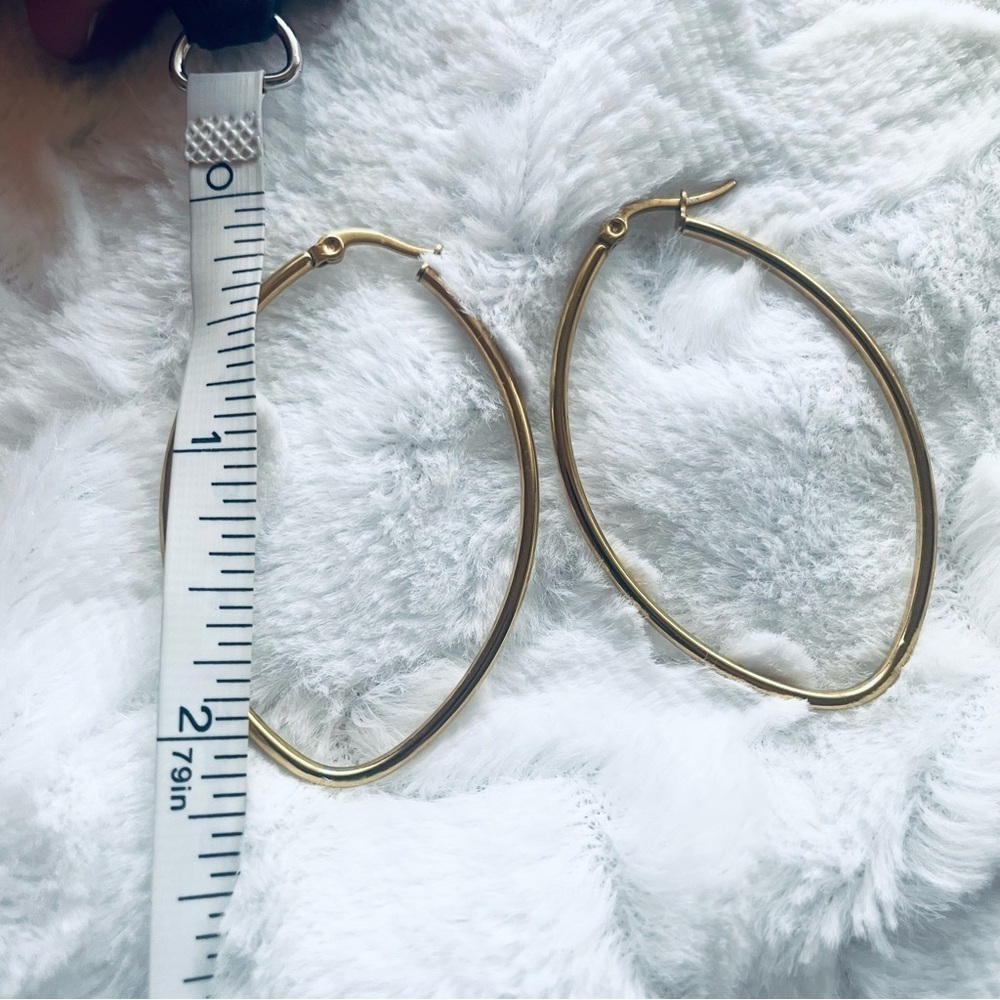 Gold Oval Loop Drop Earrings – 2" ✨ - Picture 5 of 6